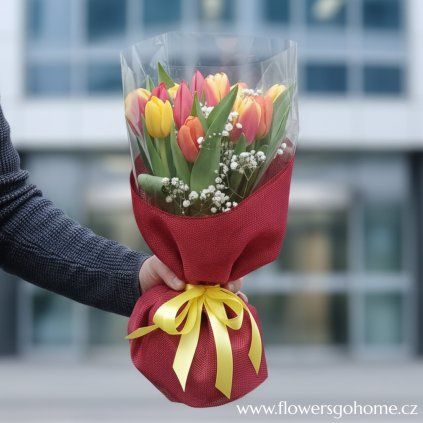Tulipány Praha 5 dárková kytice